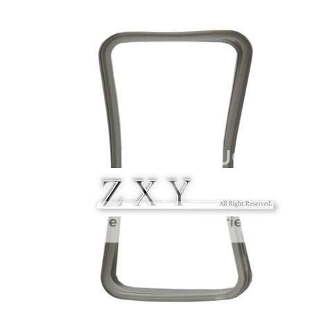 silicone-frame-for-iphone-4G-Transparent-Black1279230753898-P-30773.jpg picture by fateshin