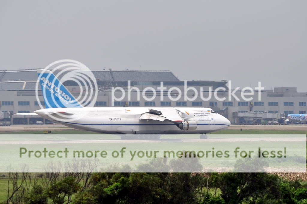 出差空档航拍去~有难得的飞机唷